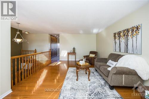 136 Patterson Crescent, Lanark, ON - Indoor Photo Showing Living Room