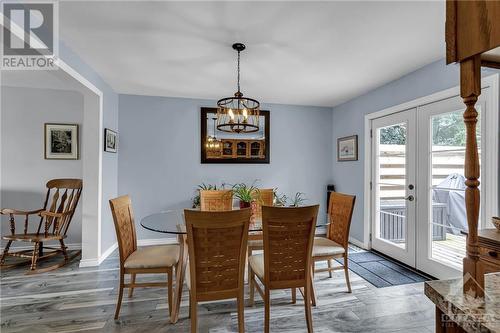 11473 Lakeshore Drive, Iroquois, ON - Indoor Photo Showing Dining Room