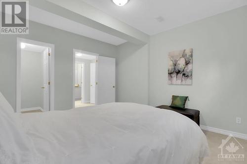 4218 Green Gables Lane, Ottawa, ON - Indoor Photo Showing Bedroom