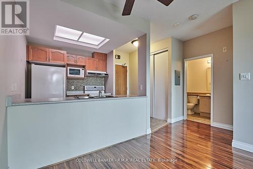 524 - 900 Bogart Mill Trail, Newmarket (Gorham-College Manor), ON - Indoor Photo Showing Kitchen