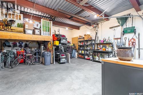 21 Mccrimmon Crescent, Blackstrap Shields, SK - Indoor Photo Showing Garage