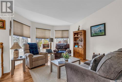 515 6Th Street N, Martensville, SK - Indoor Photo Showing Living Room