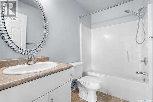 111 303 Lowe Road, Saskatoon, SK - Indoor Photo Showing Bathroom