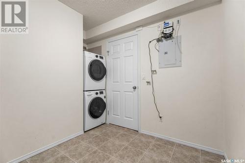 111 303 Lowe Road, Saskatoon, SK - Indoor Photo Showing Laundry Room