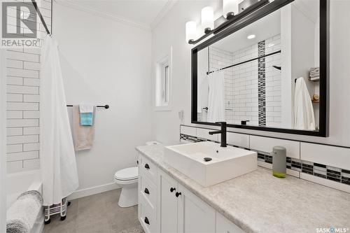 1423 Spadina Crescent E, Saskatoon, SK - Indoor Photo Showing Bathroom