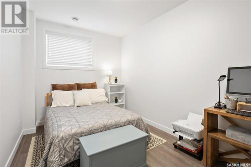 1423 Spadina Crescent E, Saskatoon, SK - Indoor Photo Showing Bedroom