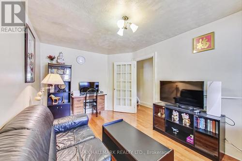 400 Christie Street, Toronto, ON - Indoor Photo Showing Living Room