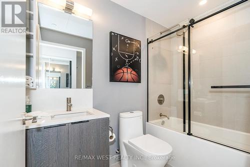 1505 - 55 Mercer Street, Toronto, ON - Indoor Photo Showing Bathroom