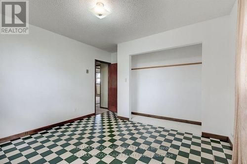 460 Howden Road W, Oshawa, ON - Indoor Photo Showing Bedroom