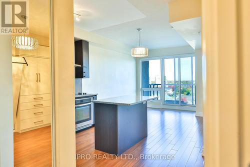 806 - 9088 Yonge Street, Richmond Hill, ON - Indoor