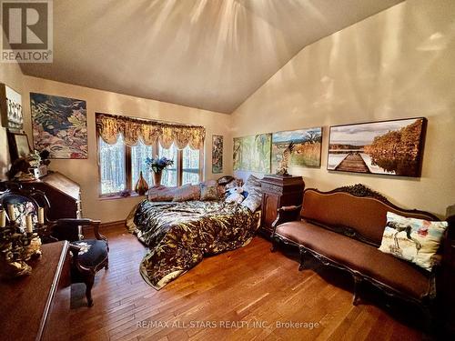 14960 York Durham Line, Whitchurch-Stouffville, ON - Indoor Photo Showing Bedroom