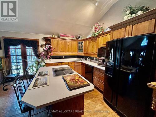 14960 York Durham Line, Whitchurch-Stouffville, ON - Indoor Photo Showing Kitchen