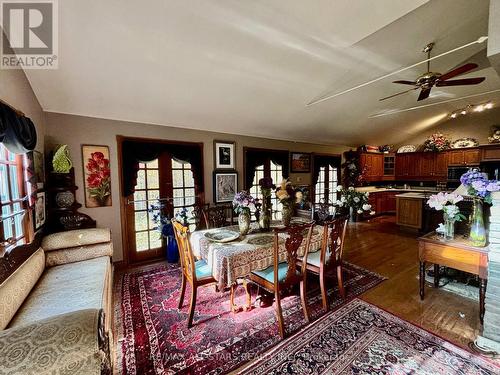 14960 York Durham Line, Whitchurch-Stouffville, ON - Indoor Photo Showing Dining Room