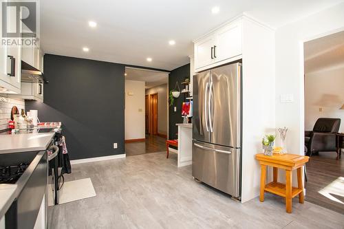 48 Palomino Dr, Sault Ste. Marie, ON - Indoor Photo Showing Kitchen