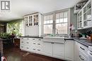 75 Old Mosley Street, Wasaga Beach, ON  - Indoor Photo Showing Kitchen 