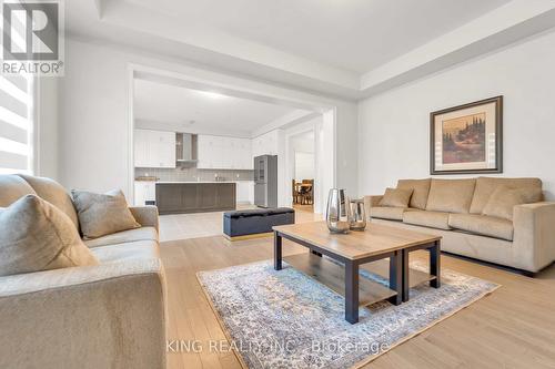 54 Boulton Trail, Oakville, ON - Indoor Photo Showing Living Room