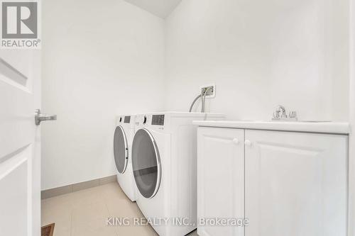 54 Boulton Trail, Oakville, ON - Indoor Photo Showing Laundry Room