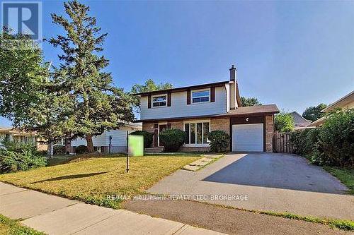 1346 Oxford Avenue, Oakville, ON - Outdoor With Facade