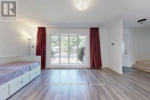 1346 Oxford Avenue, Oakville, ON - Indoor Photo Showing Bedroom