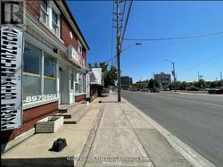 37 DUNDAS STREET W  Mississauga, ON L5B 1H2