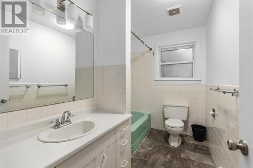 1467 Wellington St E, Sault Ste. Marie, ON - Indoor Photo Showing Bathroom