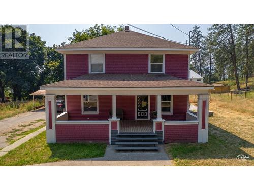 7585 5Th Street, Grand Forks, BC - Outdoor With Deck Patio Veranda With Facade