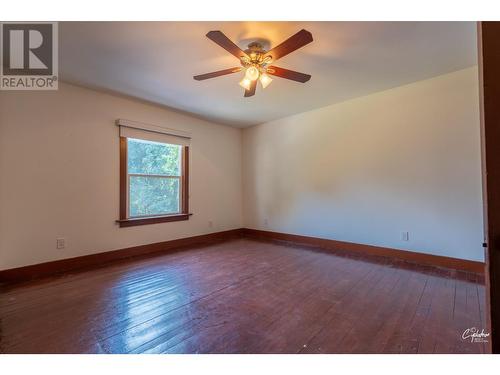 7585 5Th Street, Grand Forks, BC - Indoor Photo Showing Other Room