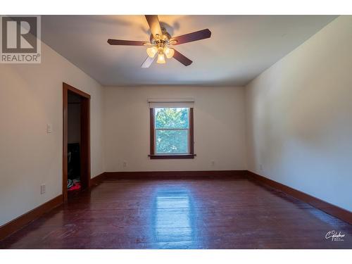 7585 5Th Street, Grand Forks, BC - Indoor Photo Showing Other Room