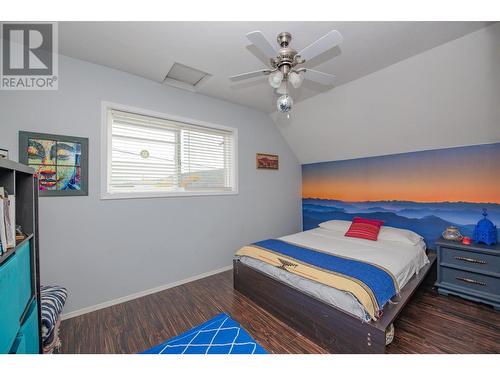 409 Baird Avenue, Enderby, BC - Indoor Photo Showing Bedroom