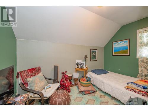 409 Baird Avenue, Enderby, BC - Indoor Photo Showing Bedroom