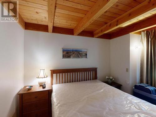 2777 Cedar Way, Savary Island, BC - Indoor Photo Showing Bedroom