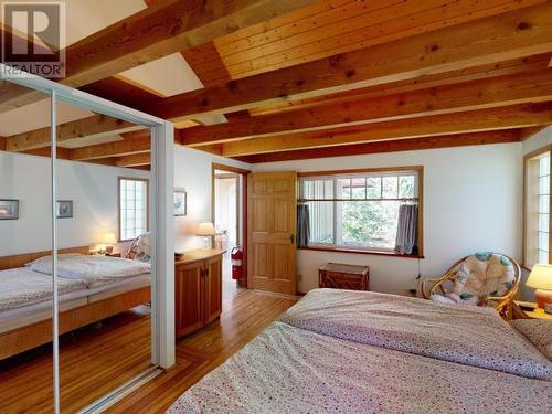 2777 Cedar Way, Savary Island, BC - Indoor Photo Showing Bedroom