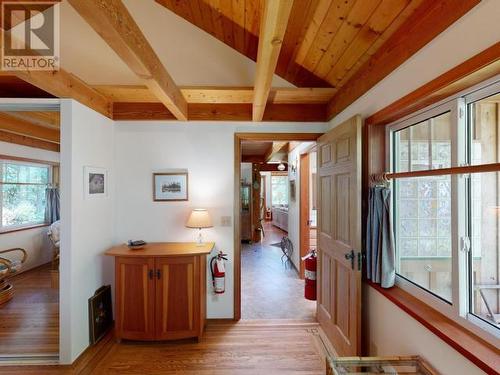 2777 Cedar Way, Savary Island, BC - Indoor Photo Showing Other Room