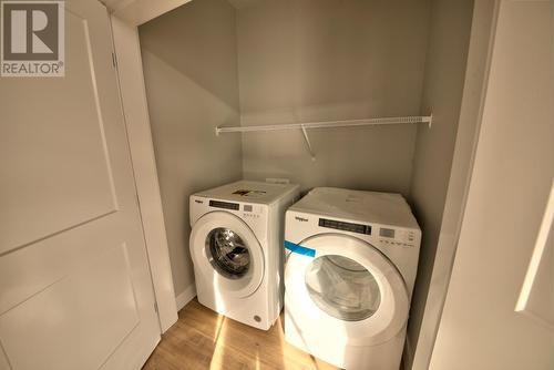 130 Colebrook Road Unit# 33, Kamloops, BC - Indoor Photo Showing Laundry Room