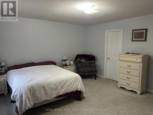 205 Parkway Avenue, Georgina, ON - Indoor Photo Showing Bedroom