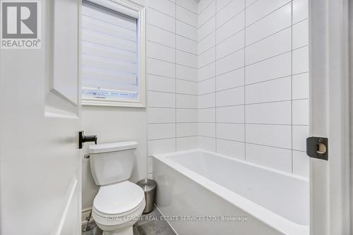 189 Granite Ridge Trail, Hamilton, ON - Indoor Photo Showing Bathroom