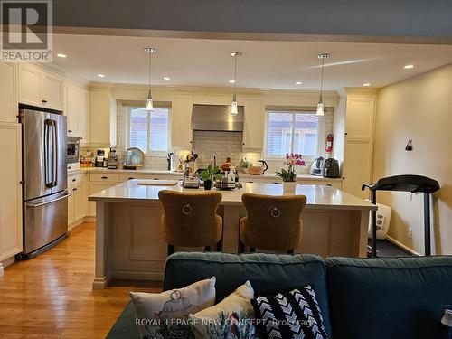 Upper - 36 James Gray Drive E, Toronto, ON - Indoor Photo Showing Kitchen