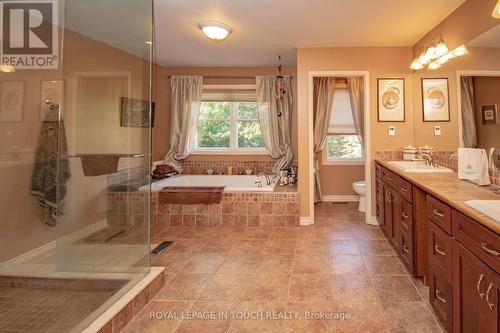 14 Marsh Harbour, Aurora, ON - Indoor Photo Showing Bathroom