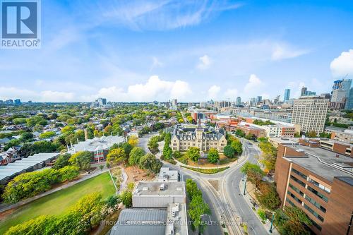 1205 - 484 Spadina Avenue, Toronto, ON - Outdoor With View