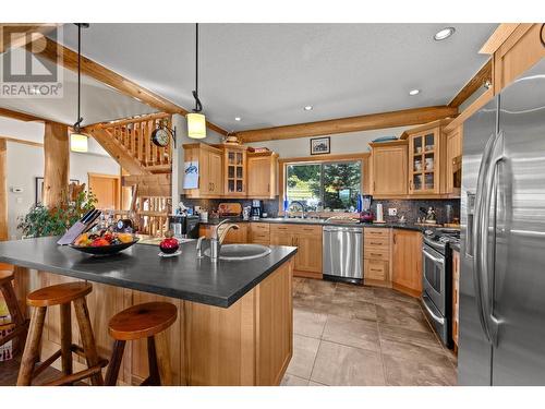 1414 Huckleberry Drive, South Shuswap, BC - Indoor Photo Showing Kitchen