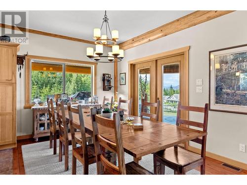 1414 Huckleberry Drive, South Shuswap, BC - Indoor Photo Showing Dining Room