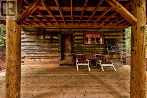 6057 Line 17 Road, North Shuswap, BC - Indoor Photo Showing Other Room