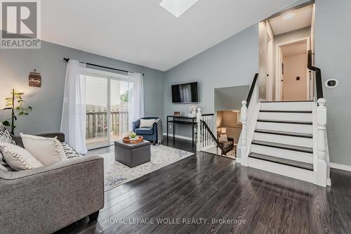 82 Hostetler Road, Wilmot, ON - Indoor Photo Showing Living Room