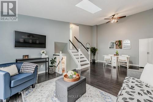 82 Hostetler Road, Wilmot, ON - Indoor Photo Showing Living Room