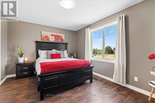 17 Denyes Road, Belleville, ON - Indoor Photo Showing Bedroom