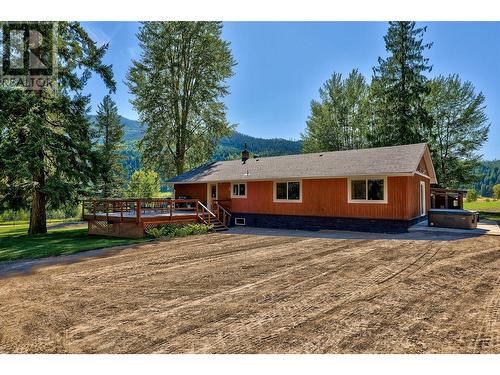 8661 Skimikin Road, Chase, BC - Outdoor