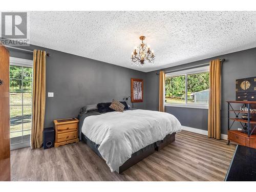 8661 Skimikin Road, Chase, BC - Indoor Photo Showing Bedroom