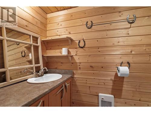 8661 Skimikin Road, Chase, BC - Indoor Photo Showing Bathroom