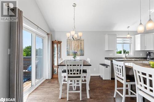 17 Denyes Road, Plainfield, ON - Indoor Photo Showing Dining Room