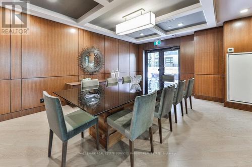 411 - 1575 Lakeshore Road W, Mississauga, ON - Indoor Photo Showing Dining Room